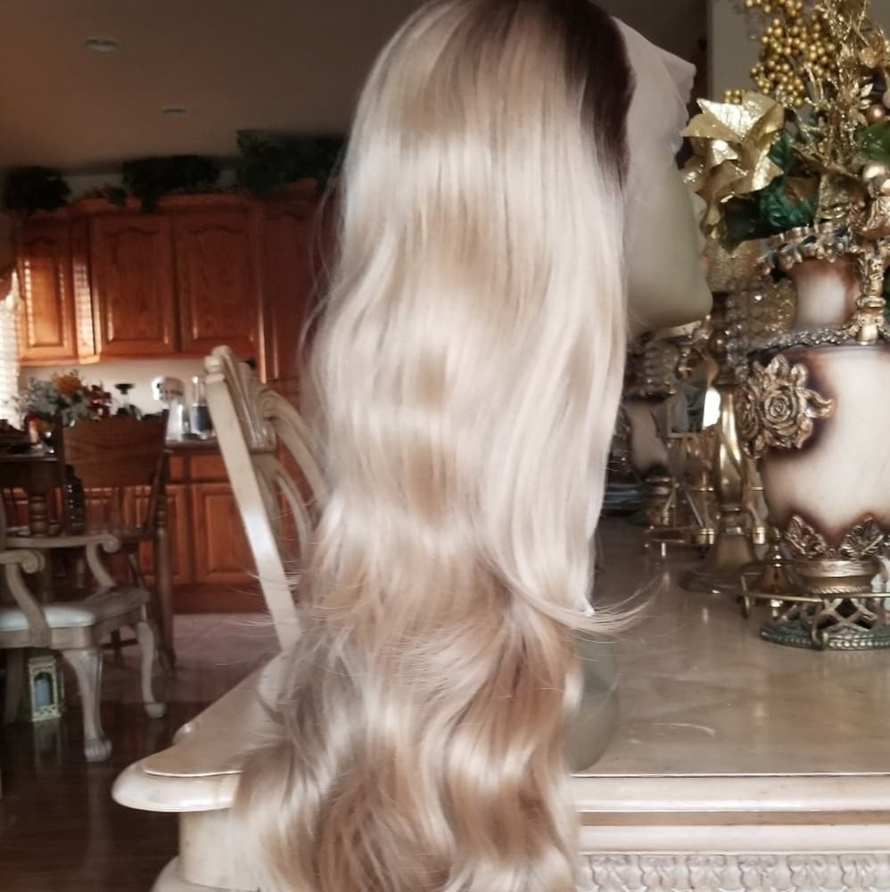 Ombre Blonde Lace Front Wig 24-26 inches - Thumbnail 7