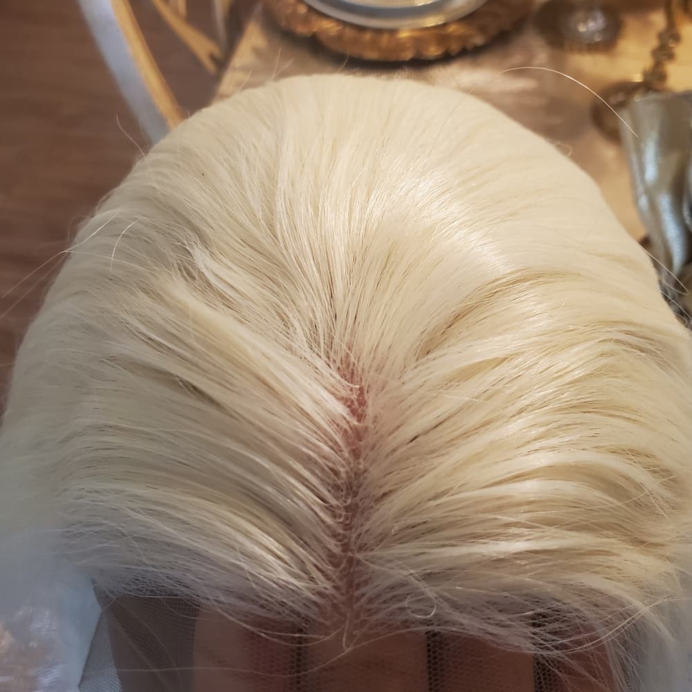 Blonde Lace Front Wig 24-26 inches!! - Thumbnail 6