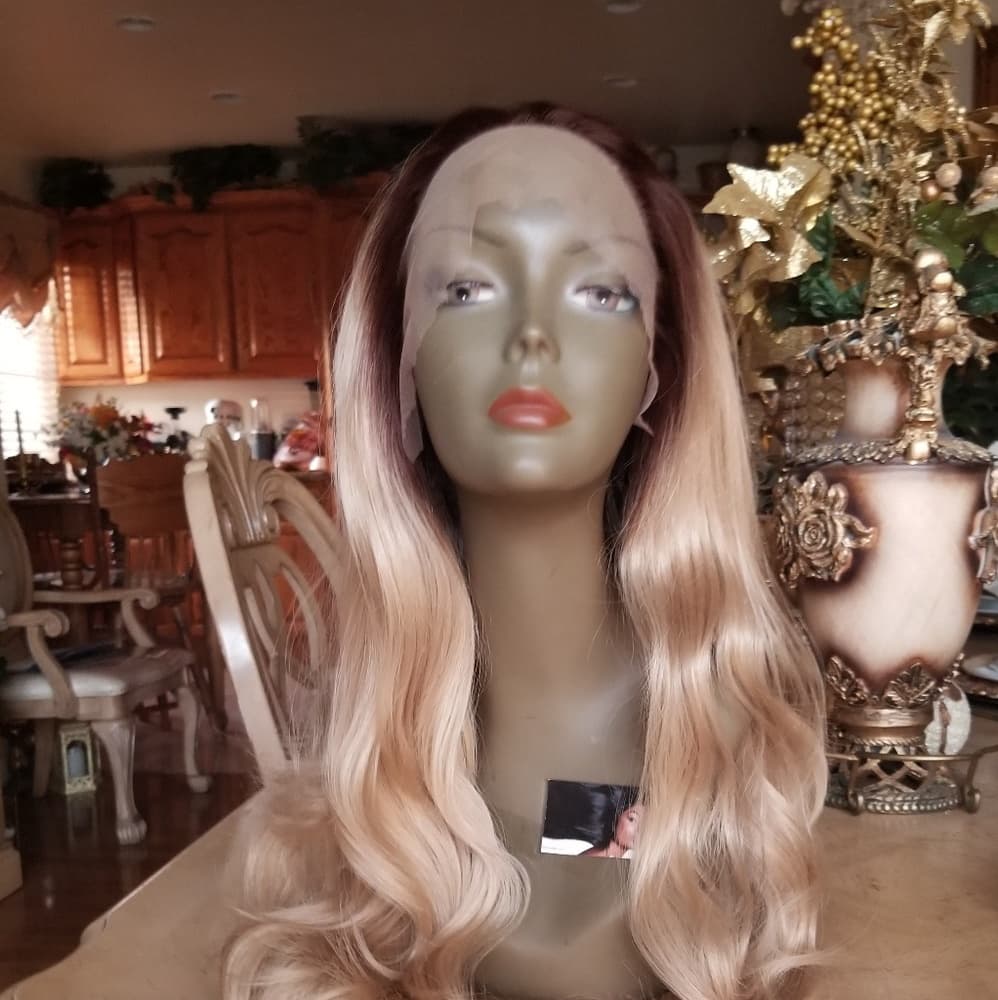 Ombre Blonde Lace Front Wig 24-26 inches - Thumbnail 6