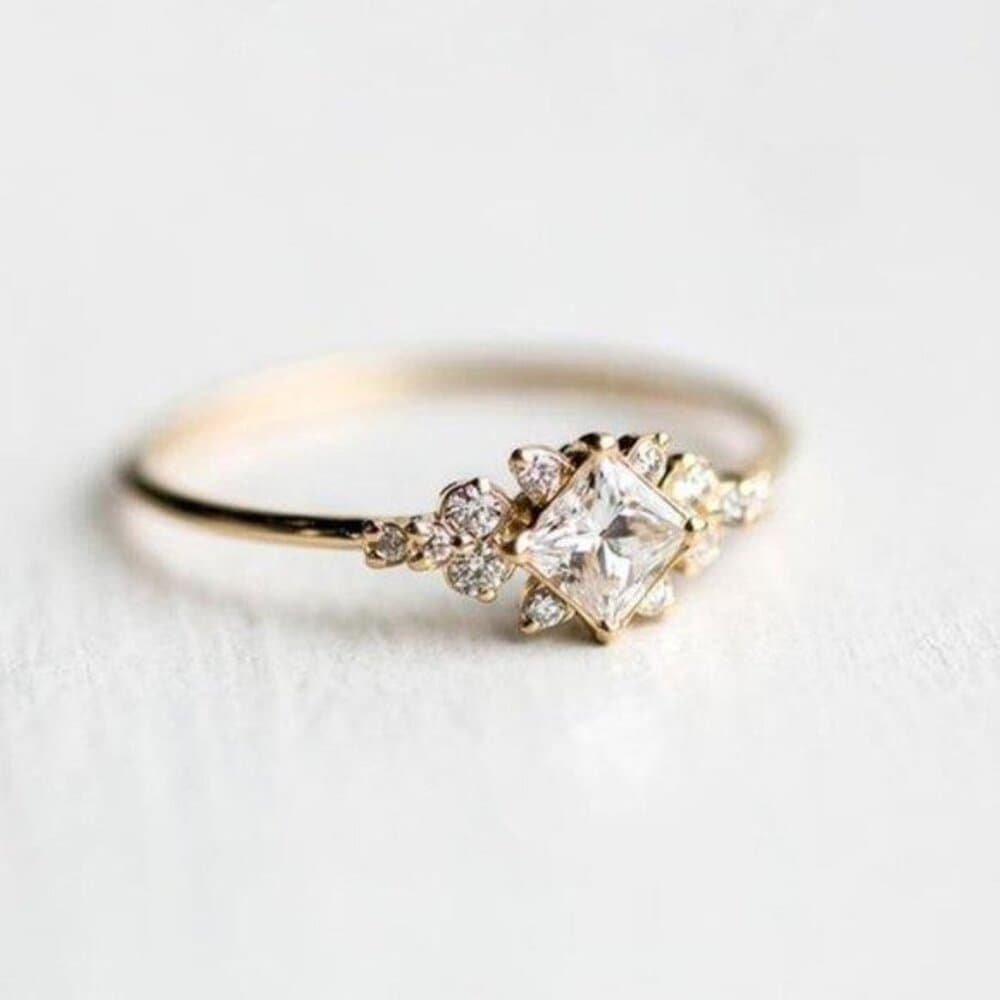 *NEW Princess Cut& Round Diamond Yellow Gold Ring