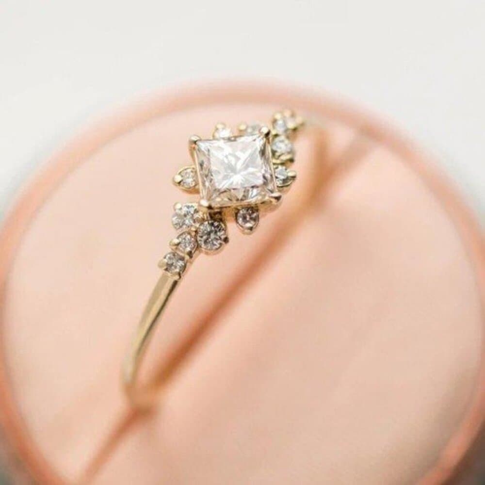 *NEW Princess Cut& Round Diamond Yellow Gold Ring - Thumbnail 11
