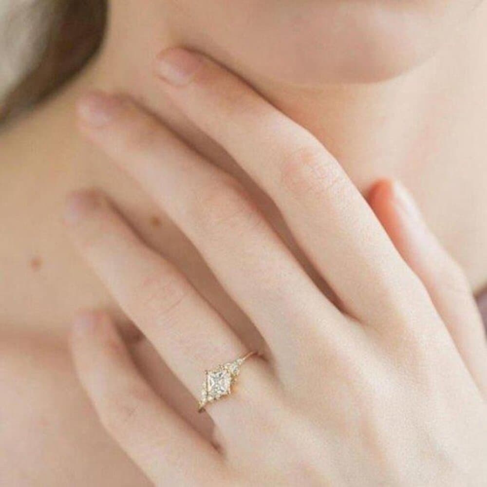 *NEW Princess Cut& Round Diamond Yellow Gold Ring - Thumbnail 3