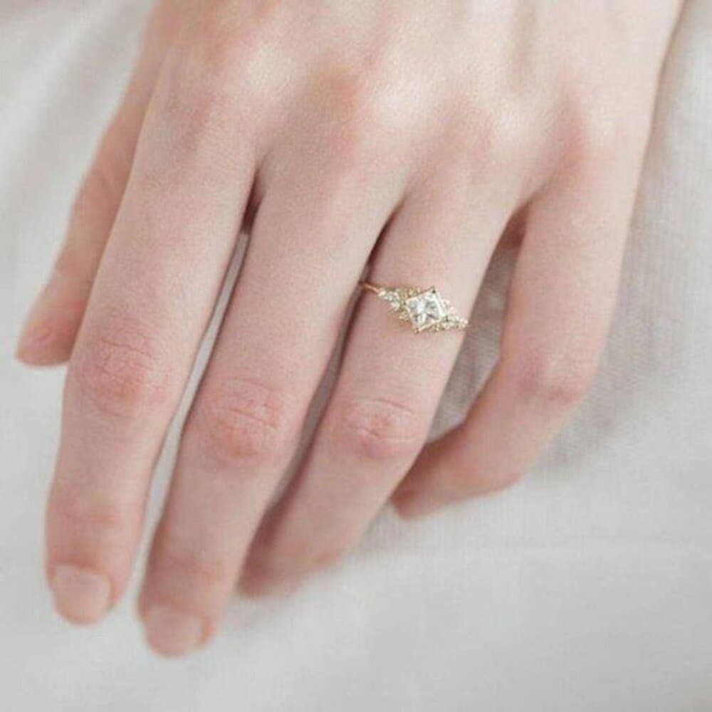 *NEW Princess Cut& Round Diamond Yellow Gold Ring - Thumbnail 10