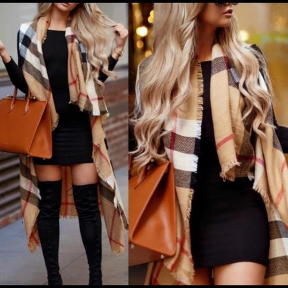 Cozy Plaid Open Front Frayed Hem Vest - Thumbnail 2