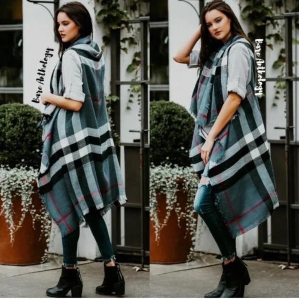 Cozy Plaid Open Front Frayed Hem Vest - Thumbnail 5