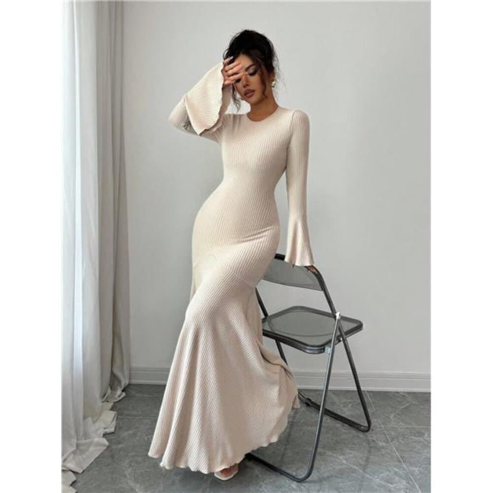 Women's Elegant Stretchy Fitted Mermaid Hem Ruffle Sleeve Dress - Thumbnail 2