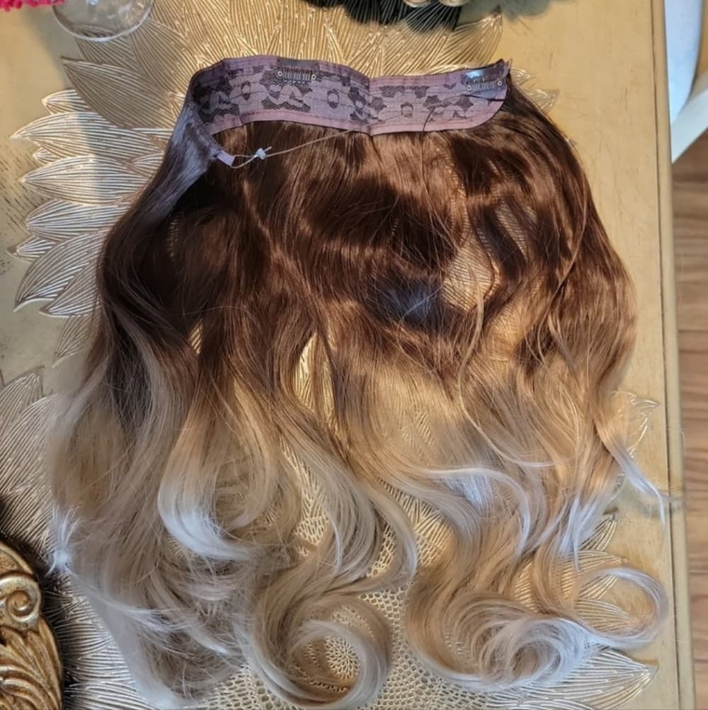 Brown Blonde 20" long synthetic straight hair extensions halo wire fish line - Thumbnail 2