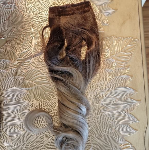 Brown Blonde 20" long synthetic straight hair extensions halo wire fish line - Thumbnail 5