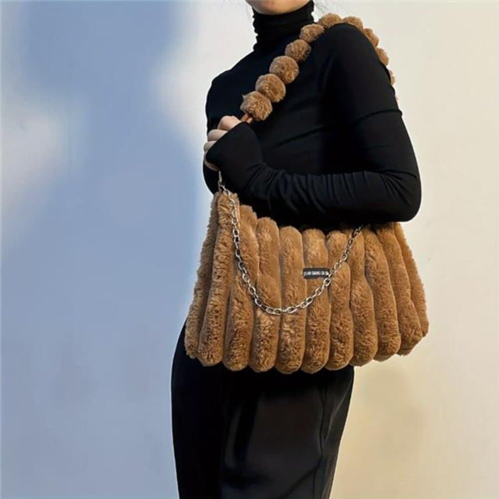 Women's Lightweight Plush Crossbody Bag with Detachable Chain Strap - Large - Thumbnail 6