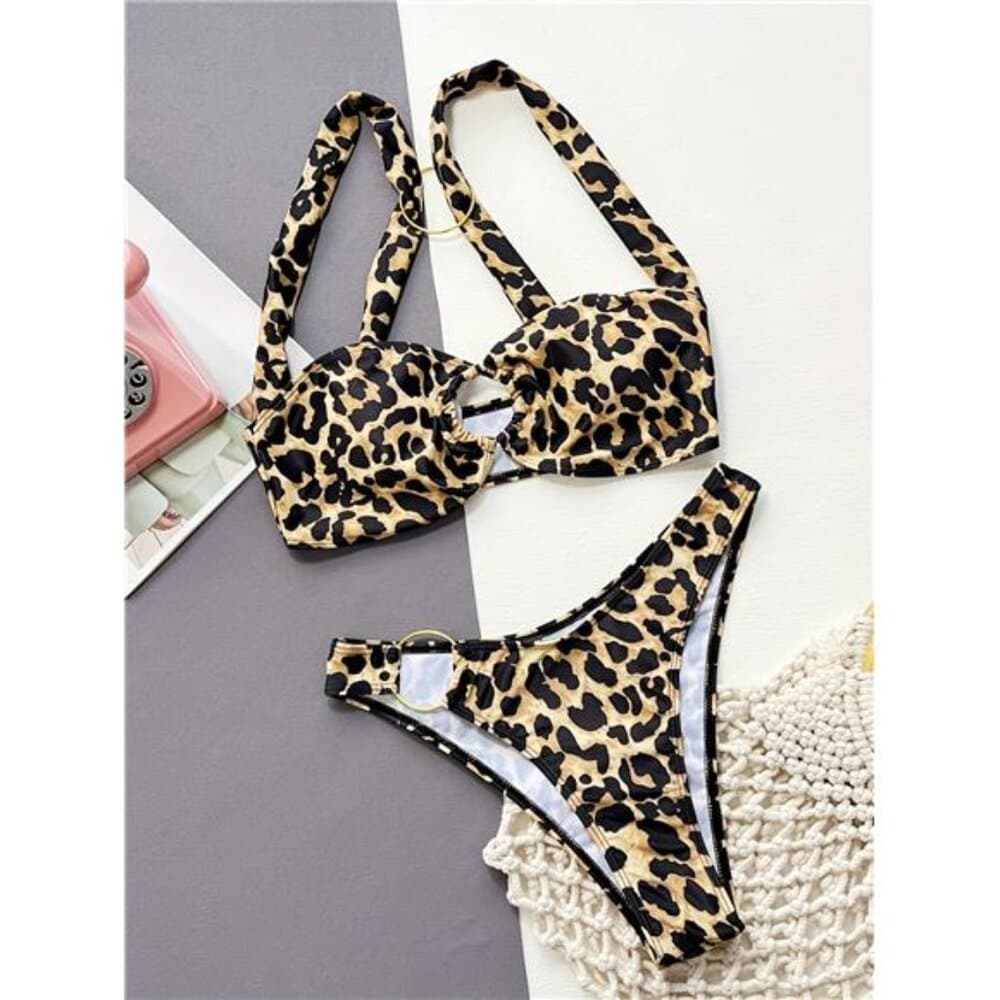 2-Piece Leopard Print Bikini Set Sizzling Design, High-Waisted Cheeky Bottoms - Thumbnail 3