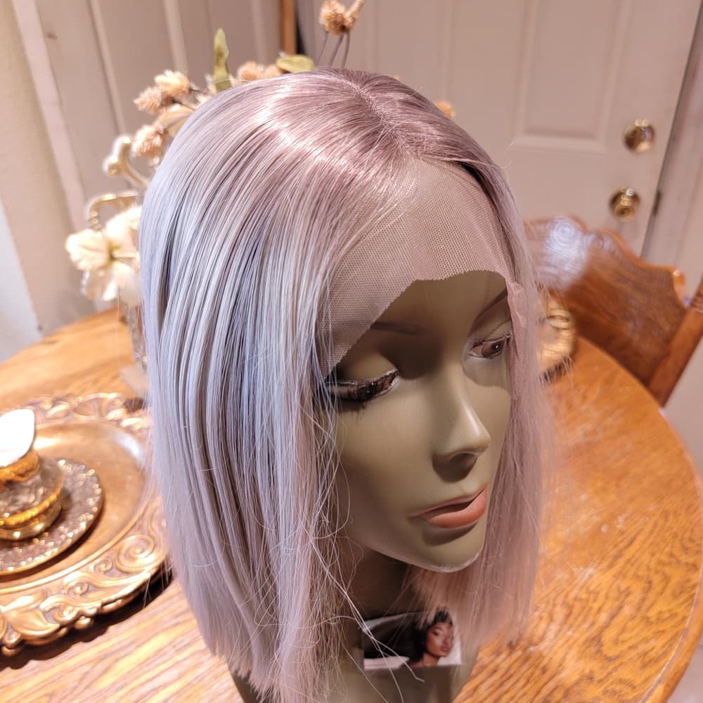 Elegant Silver Blonde Wig - Thumbnail 2