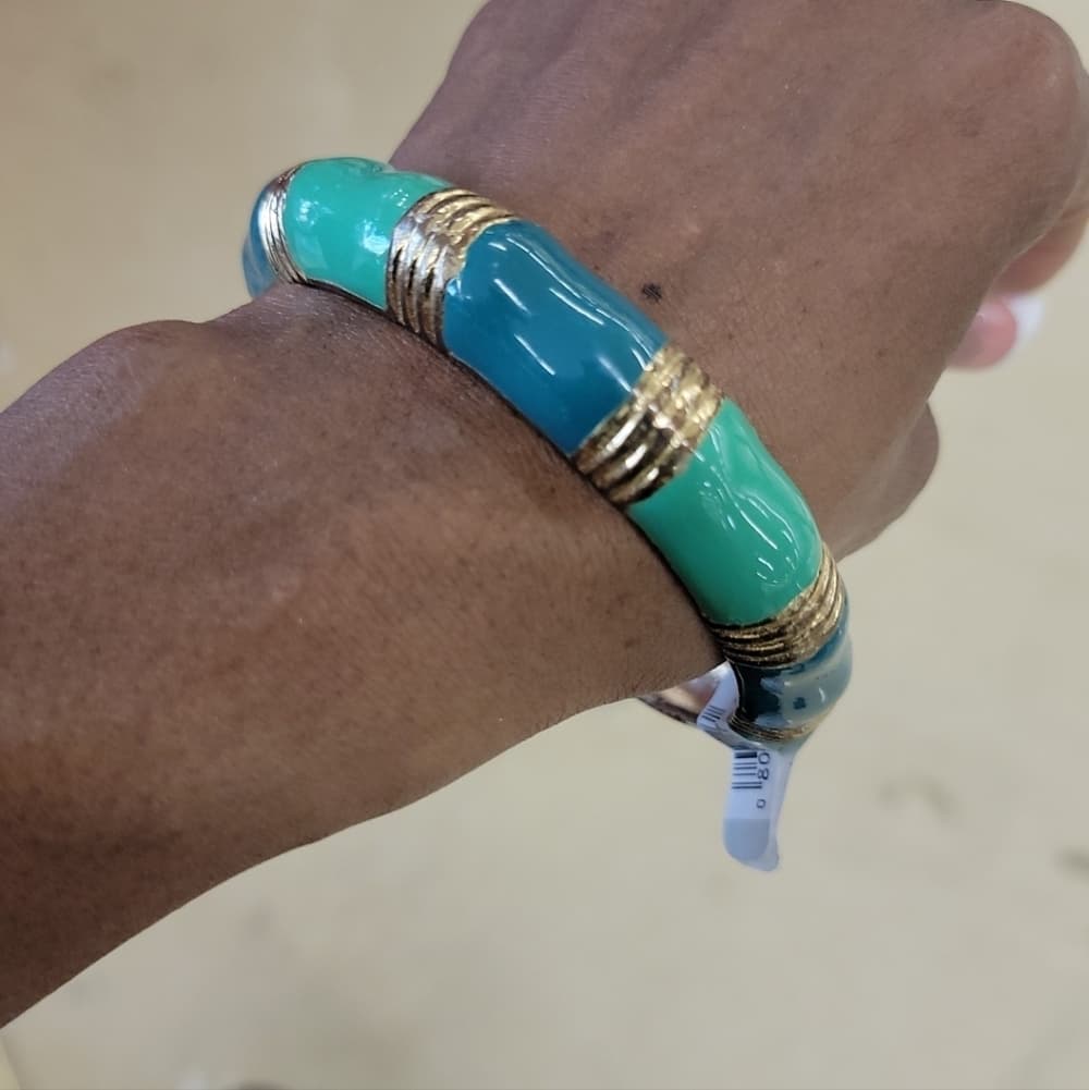 Elegant Gold and Blue-Green Bangle Bracelet - Thumbnail 4