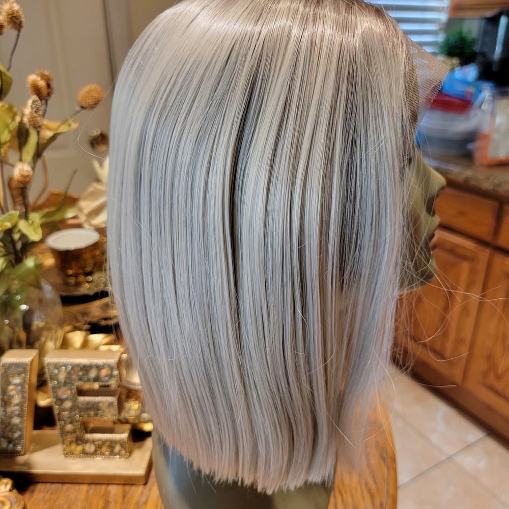 Elegant Silver Blonde Wig - Thumbnail 4