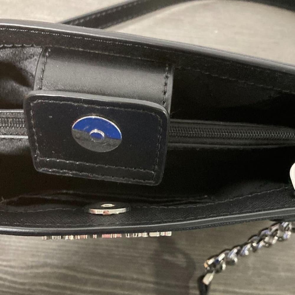 Michael Kors black crossbody bag. - Thumbnail 7