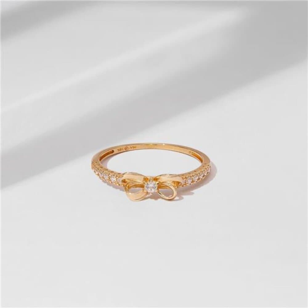 Amazon Essentials 10K Gold Dainty Bow Ring set with Round Cut Infinite Elements - Thumbnail 4