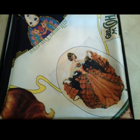 Playbill Beautiful 100 Percent Silk Scarf - Thumbnail 4