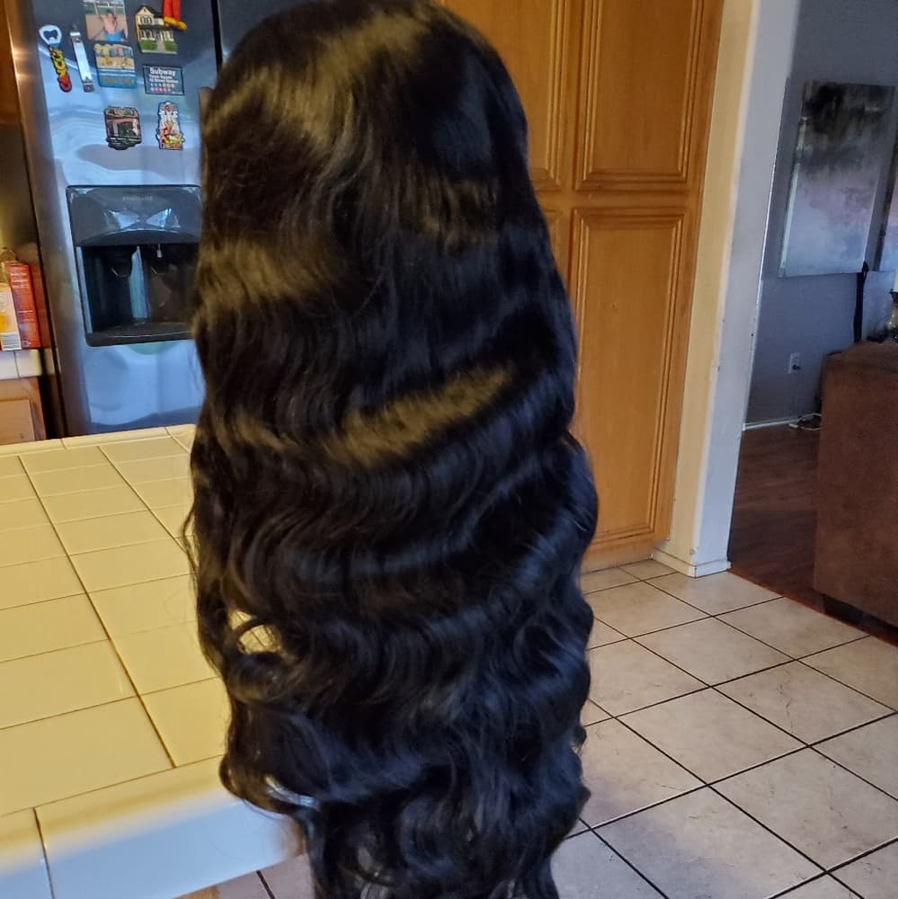 Black LaceFront Wig 32-34 inches!! #1b - Thumbnail 8