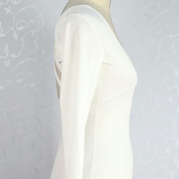 Beautiful White Pencil Dress! - Thumbnail 3