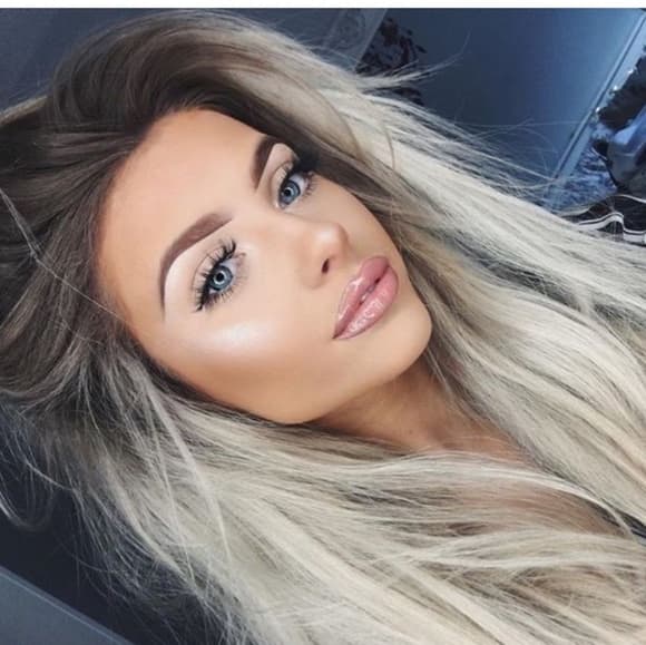 Ombre Blonde Lace Front Wig 22-24 inches!! - Thumbnail 9