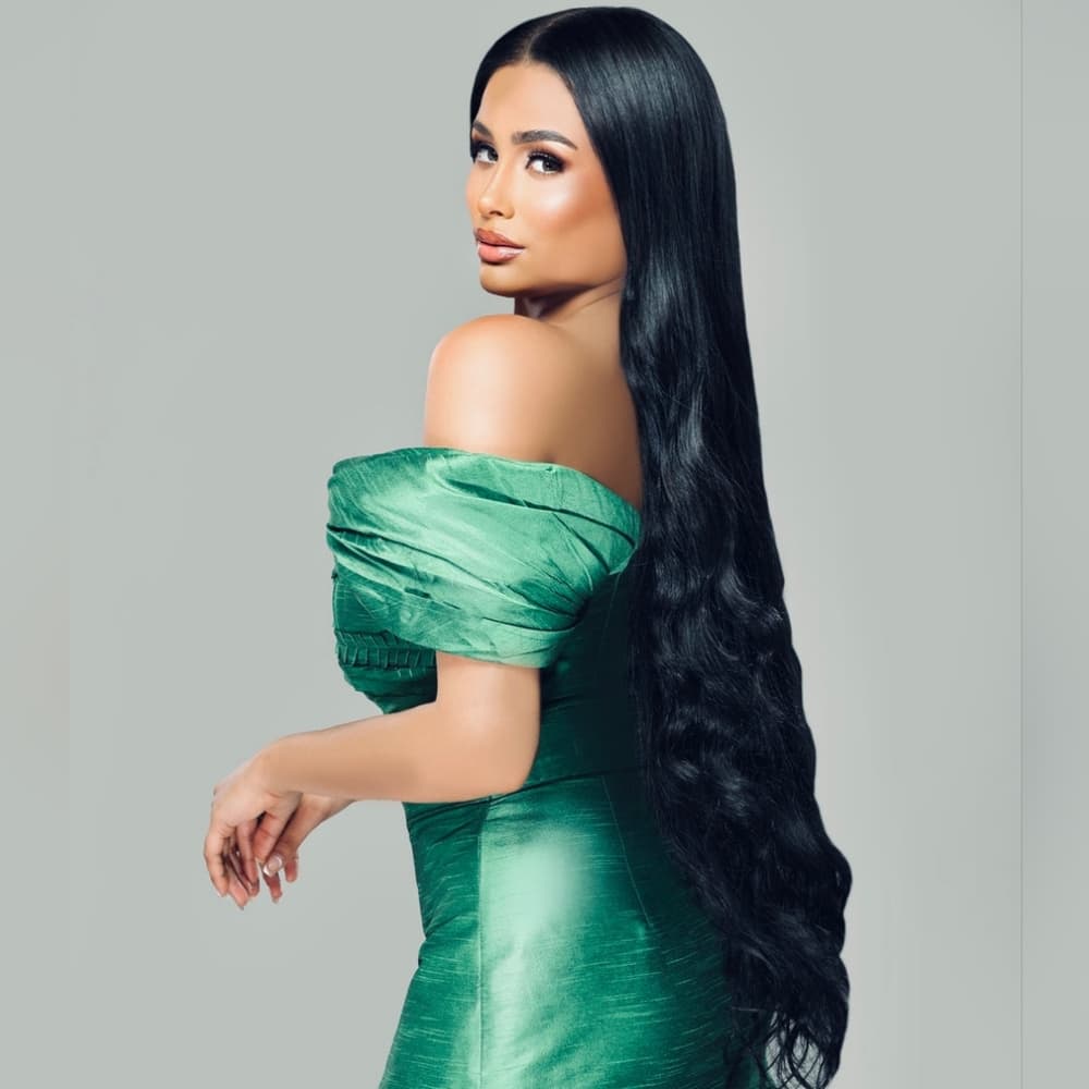 Black Virgin Remy Lace Front Wig 28-34 inches!! - Thumbnail 5