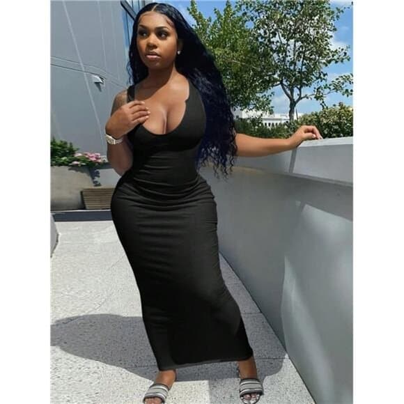 Women's Solid Color Tight-fitted Fashionable Dress With Scoop Neckline - Thumbnail 5