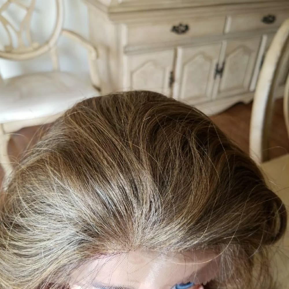 Beautiful Ash Blondish LaceFront Wig 20-24 inches! - Thumbnail 2