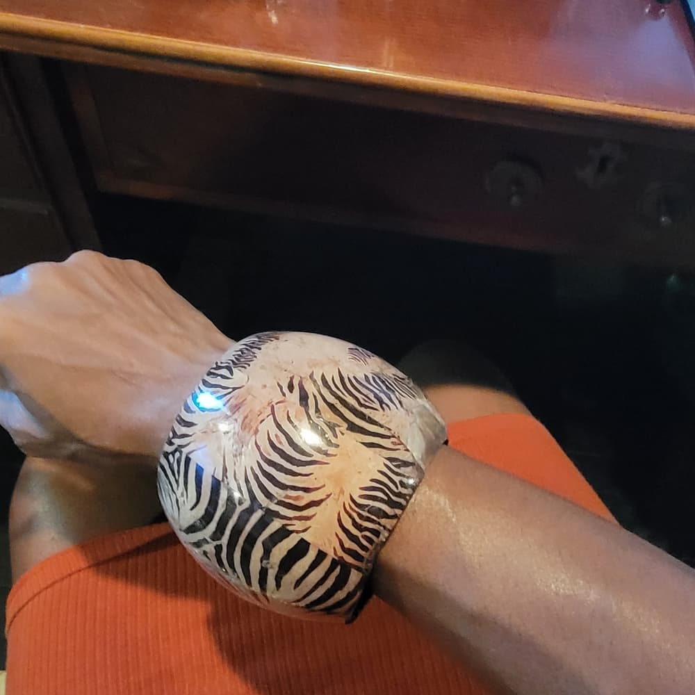Animal Print Bangle Bracelet - Thumbnail 2