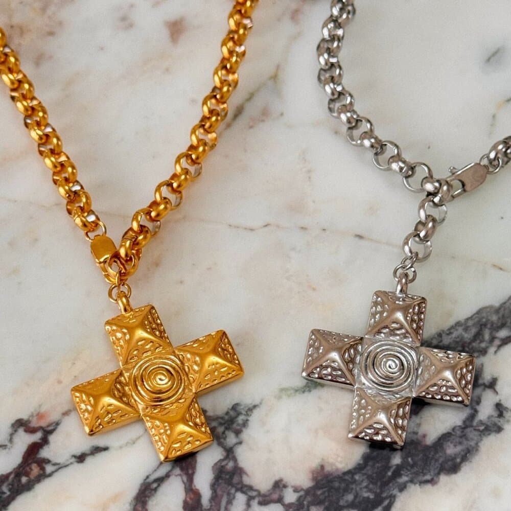 Titanium Steel 18k Gold Plated Retro Cross Plating Pendant Necklace - Thumbnail 3
