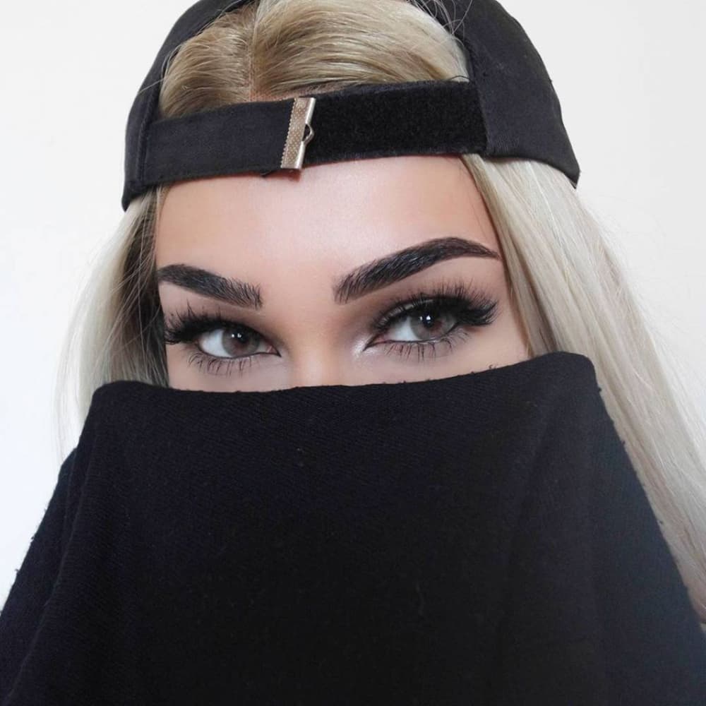 Ombre Blonde Lacefront Wig 22-26 inches!! - Thumbnail 5
