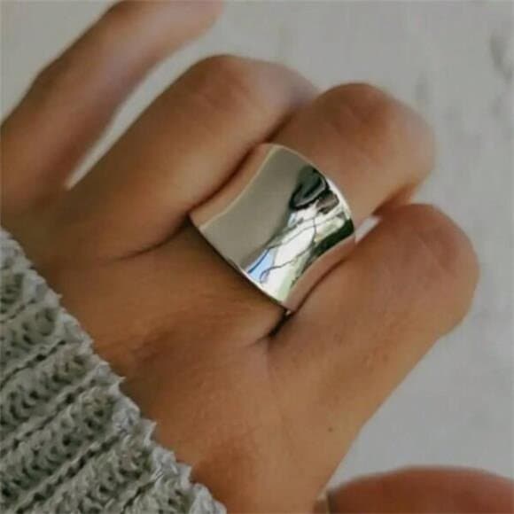 Big Curved Smooth Surface Ring For Women, Vintage Fashion Personality Concave - Thumbnail 6