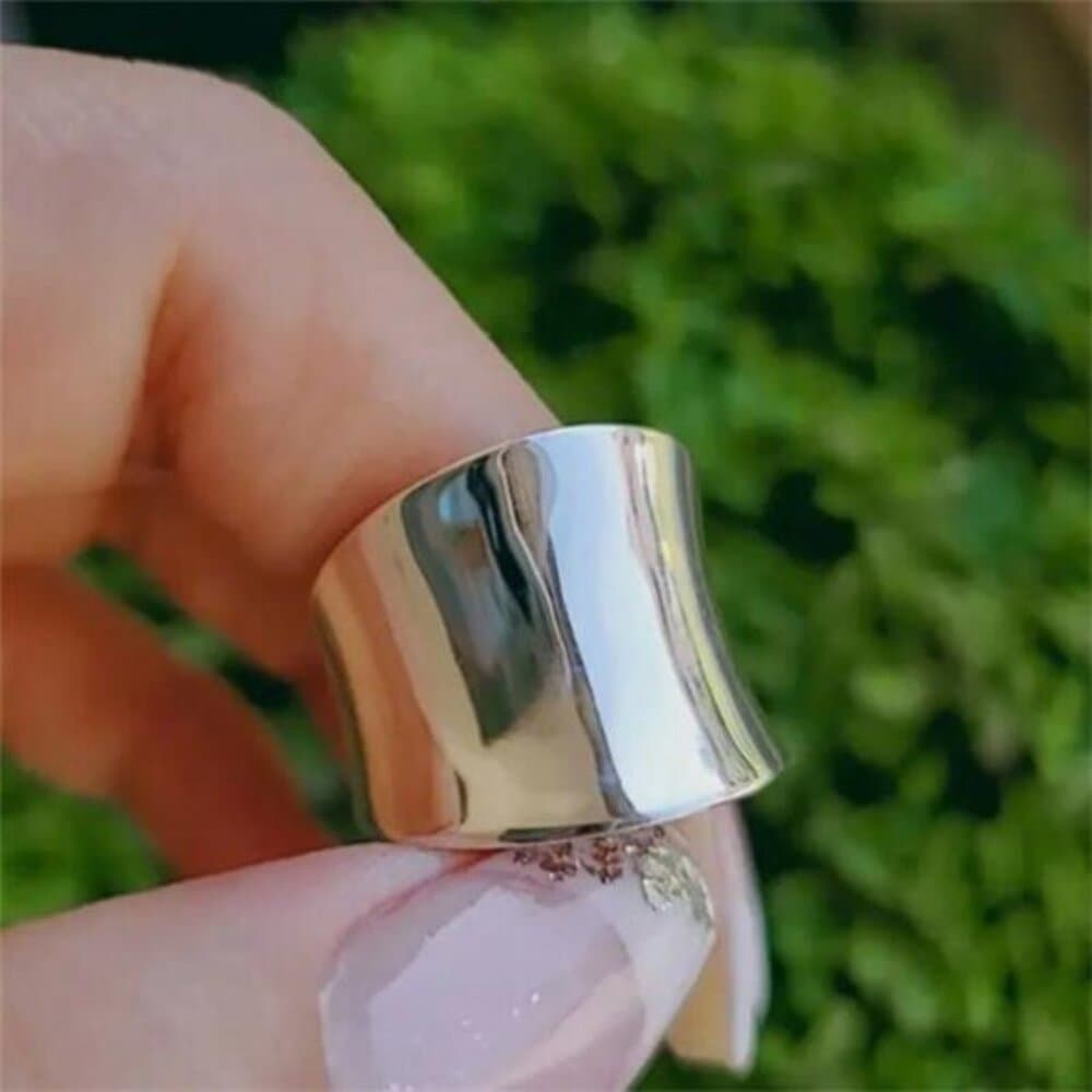 Big Curved Smooth Surface Ring For Women, Vintage Fashion Personality Concave - Thumbnail 4