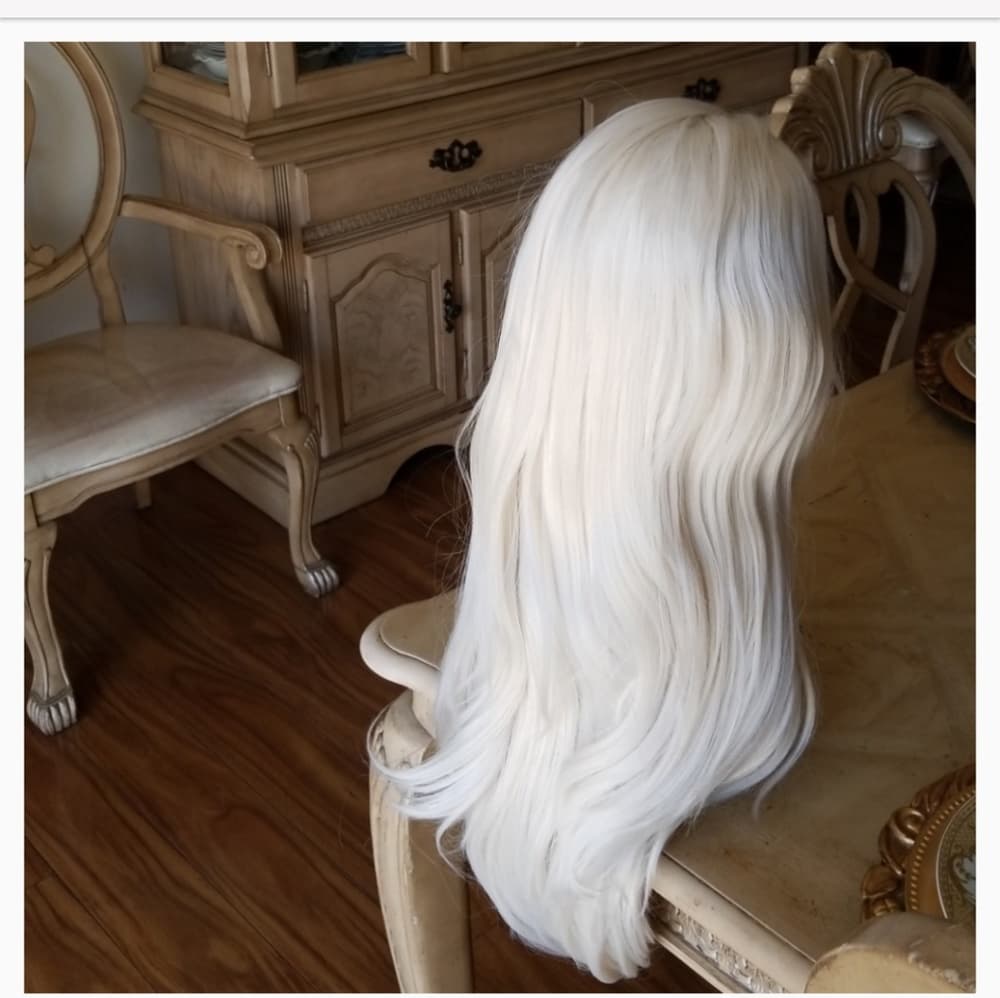 Platinum Bleach Blonde Lace Front Wig 22-24 inches - Thumbnail 7
