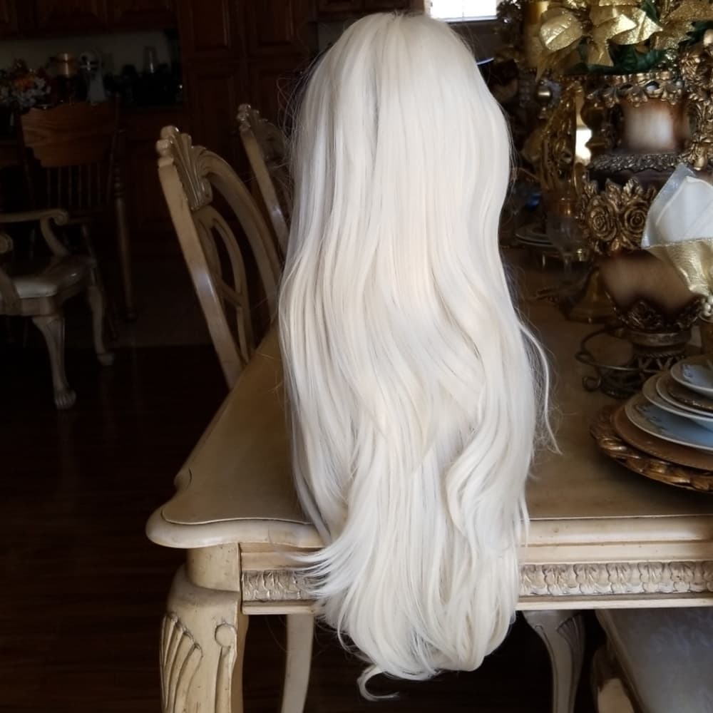 Platinum Bleach Blonde Lace Front Wig 22-24 inches - Thumbnail 2
