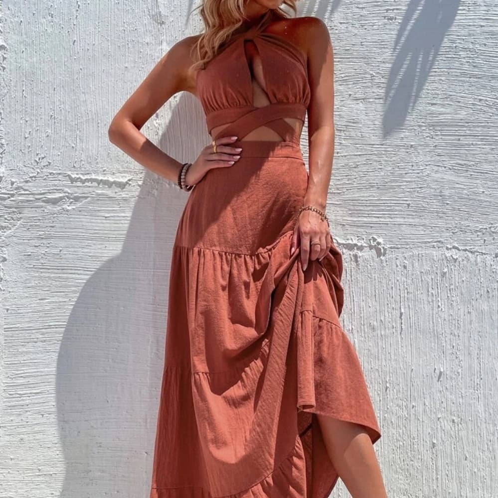 Cut Out Crisscross Ruffle Hem Tie Backless Halter Dress - Thumbnail 5