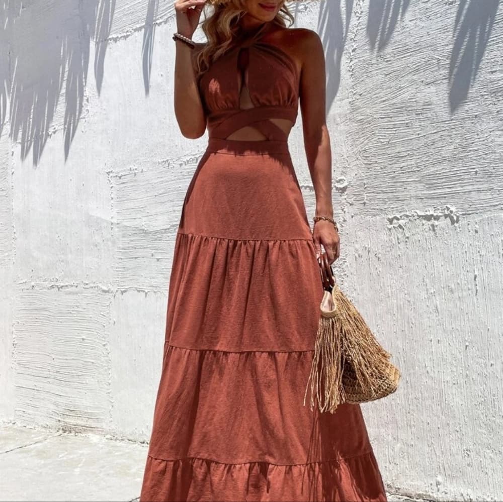 Cut Out Crisscross Ruffle Hem Tie Backless Halter Dress - Thumbnail 2