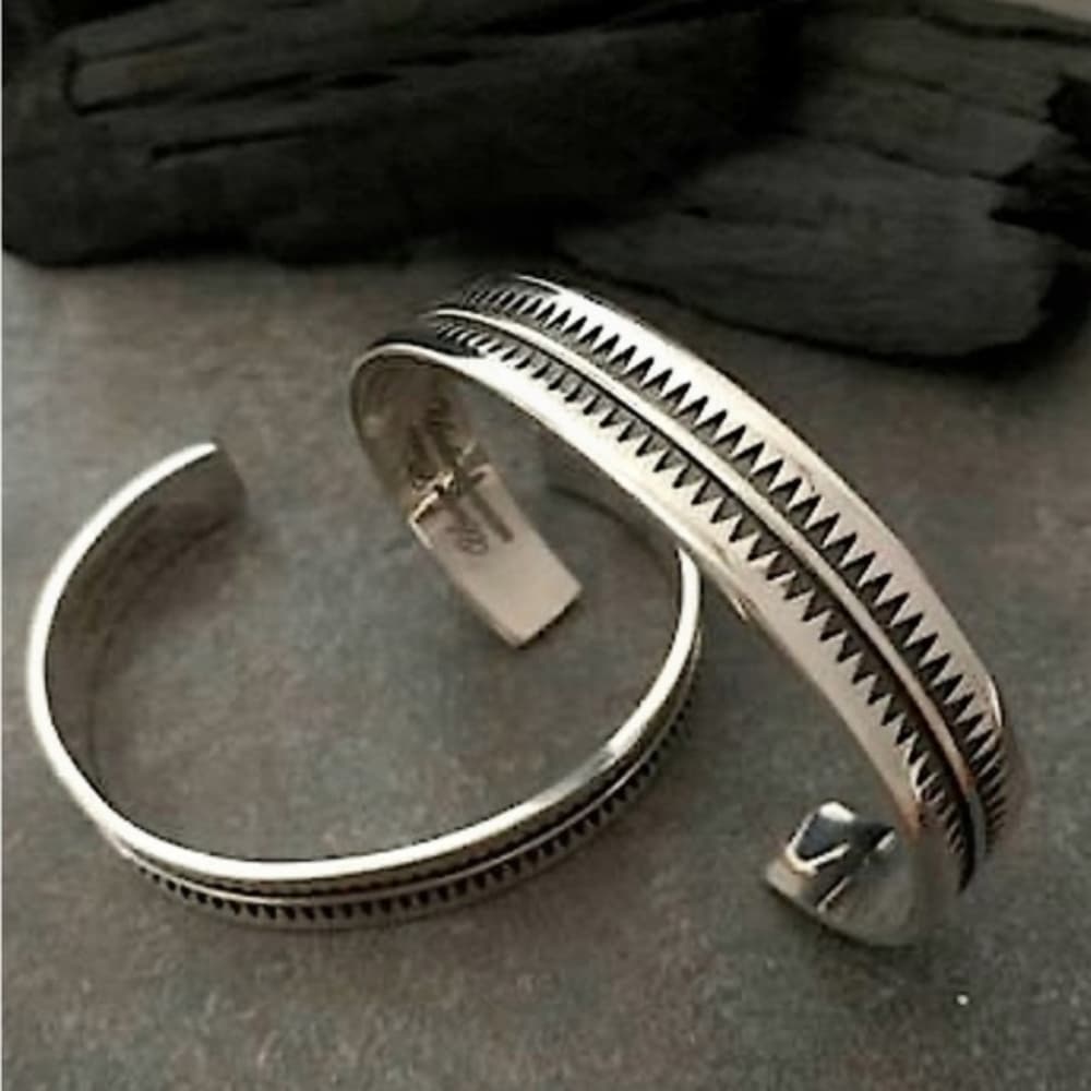 Sterling Silver Engeaved Bangle Bracelet - Thumbnail 5