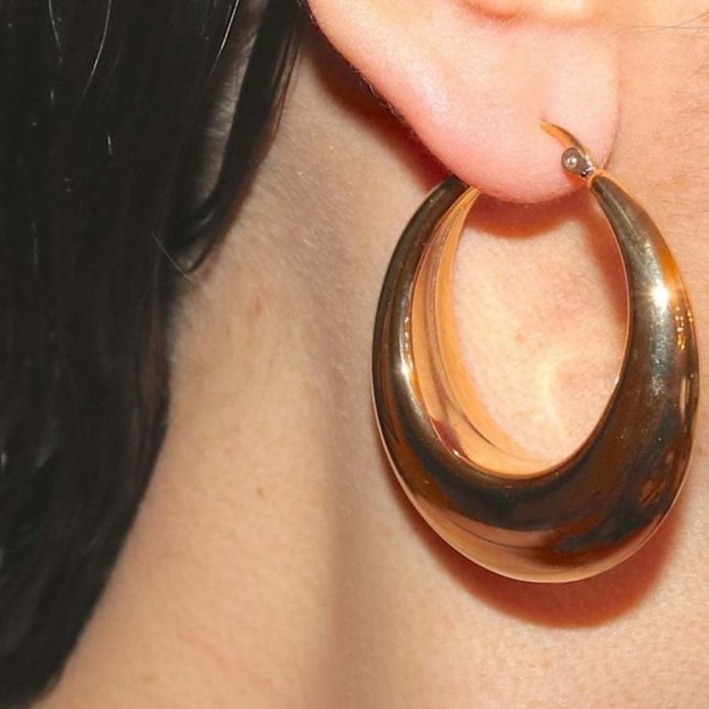 Beautiful 18K Yellow Gold Earrings - Thumbnail 2