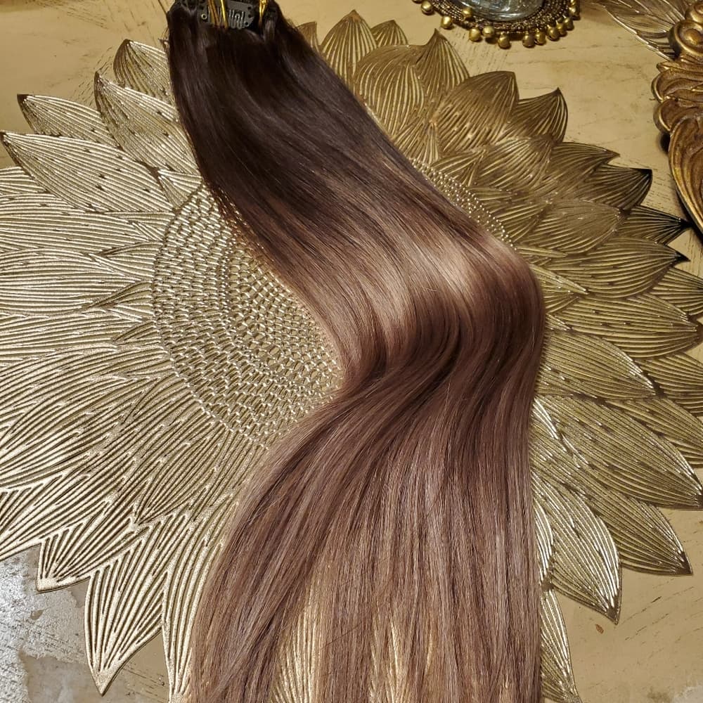Brazilian Balayage Clip in Extensions 16 inches - Thumbnail 8