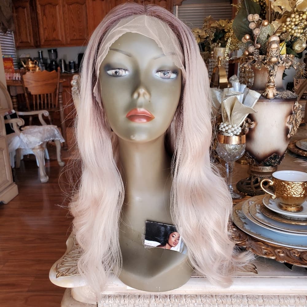 Blonde Beauty Lace Front Wig 22-26 inches!1 - Thumbnail 9