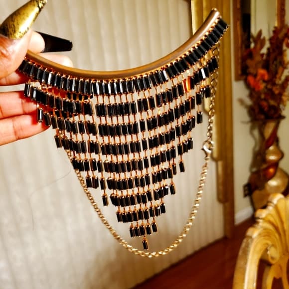 Black Gold Exotic Hanging Necklace - Thumbnail 5