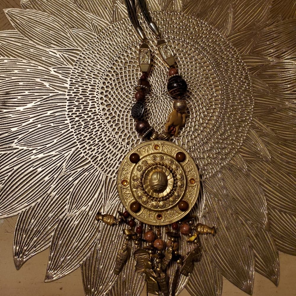 Beautiful Gold Brown Exotic Hanging Necklace - Thumbnail 6