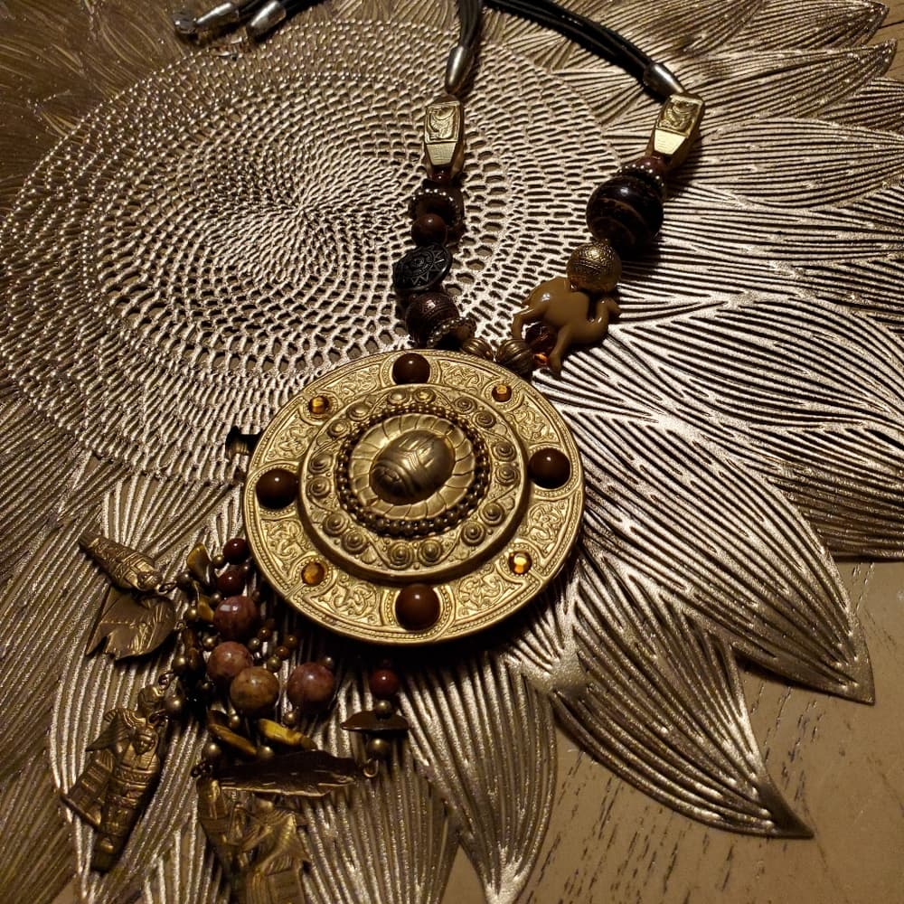 Beautiful Gold Brown Exotic Hanging Necklace - Thumbnail 2