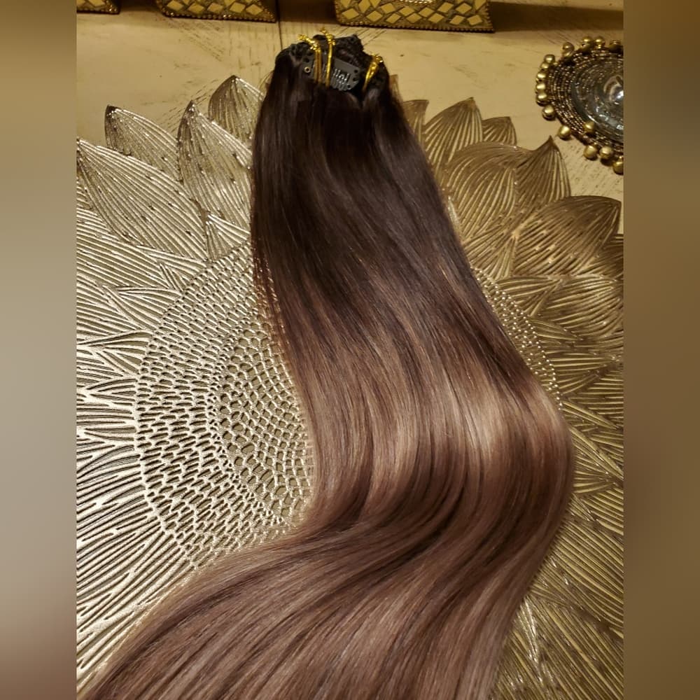 Brazilian Balayage Clip in Extensions 16 inches - Thumbnail 8