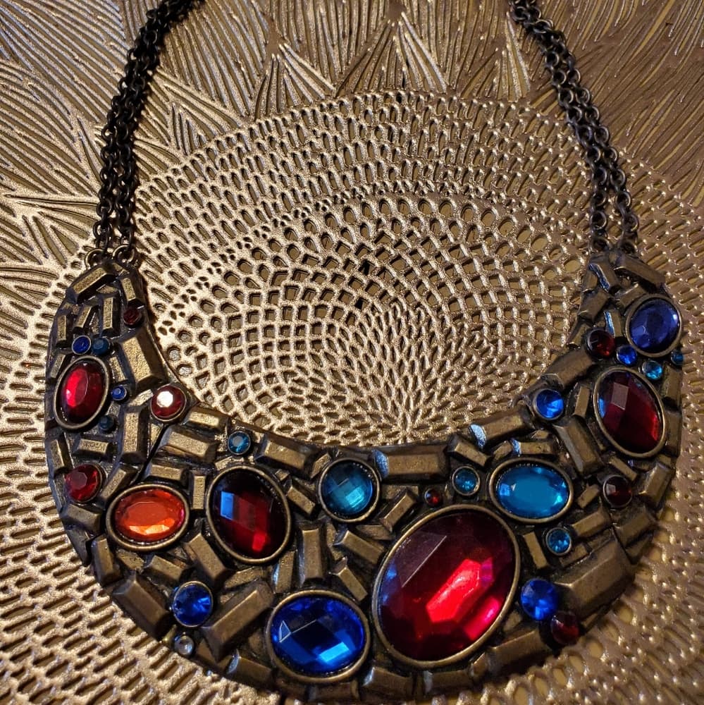 Beautiful Color Necklace - Thumbnail 2