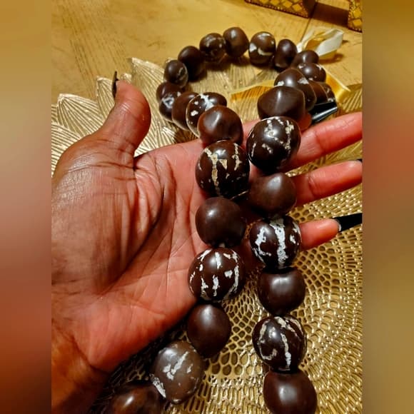 Dark Brown Ball Necklace - Thumbnail 5