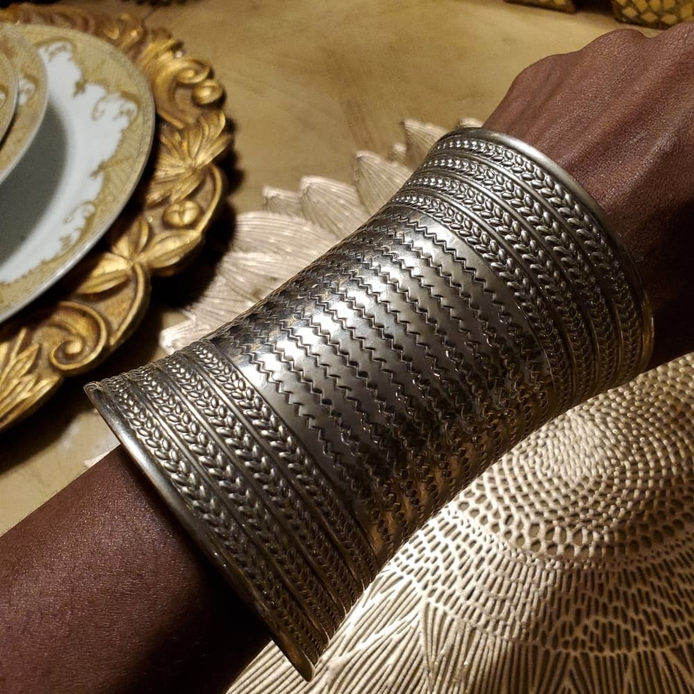 Beautiful Silver Cuff Bracelet - Thumbnail 2