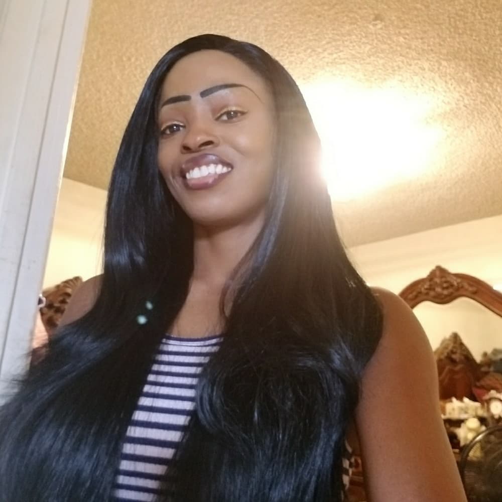 Black Beauty Lacefront Wig 22-24inches!! - Thumbnail 4