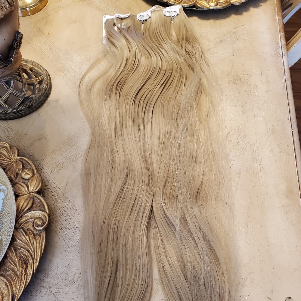 Ash Blonde Clip in Extension - Thumbnail 5