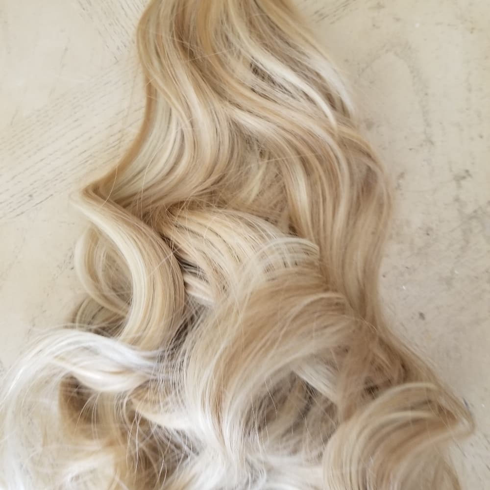 Blonde Beauty Full Head clip in extension - Thumbnail 3