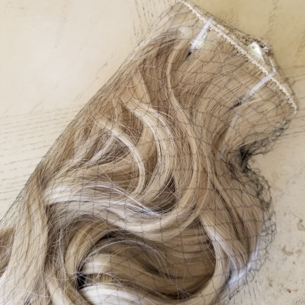 Ombre Blonde Beauty Clip in Extension - Thumbnail 6